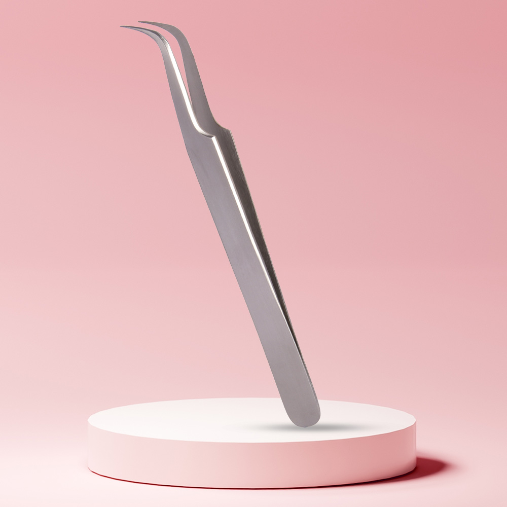 Long Lashes lash tweezers Crook, silver