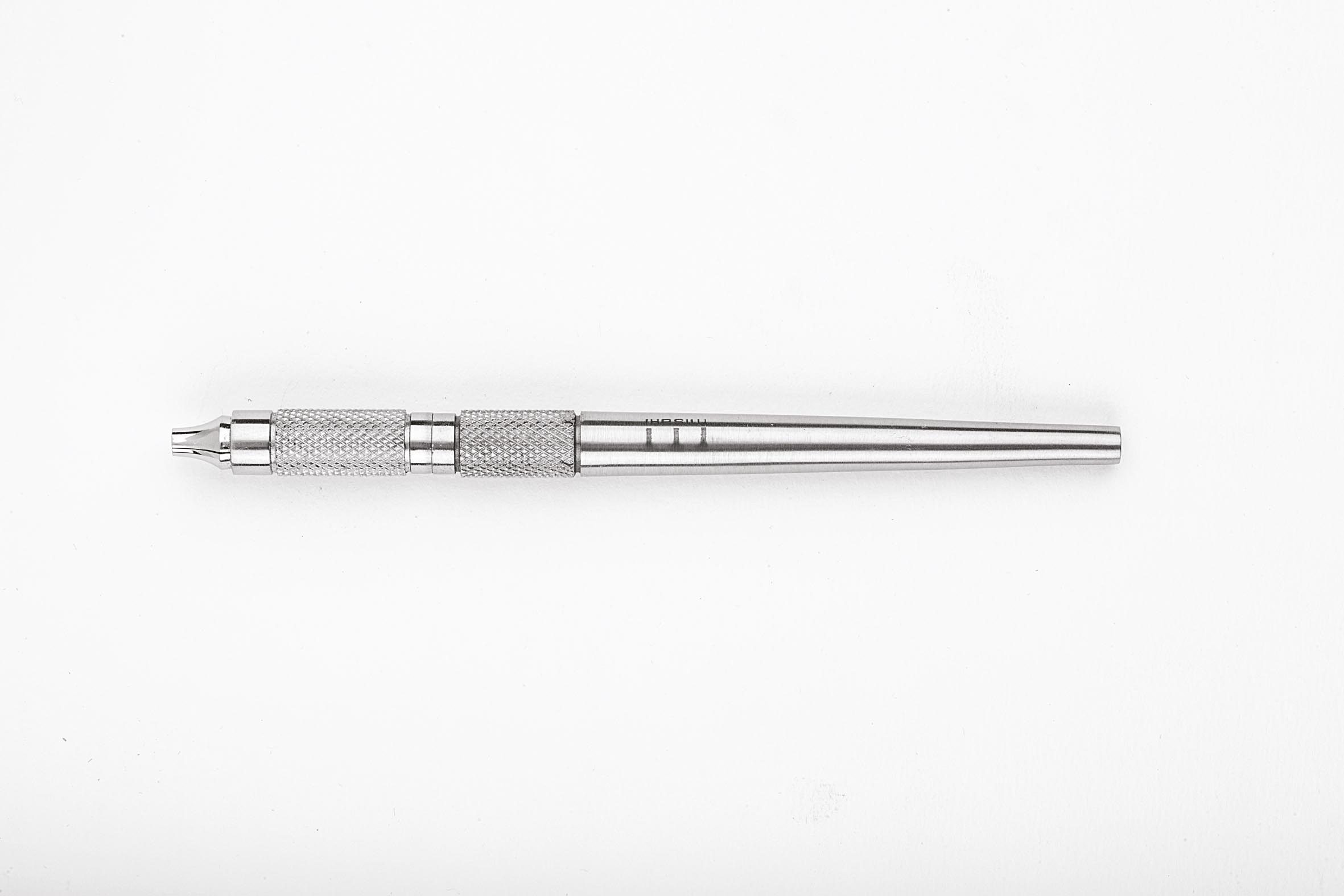 Universal handle in stainless steel