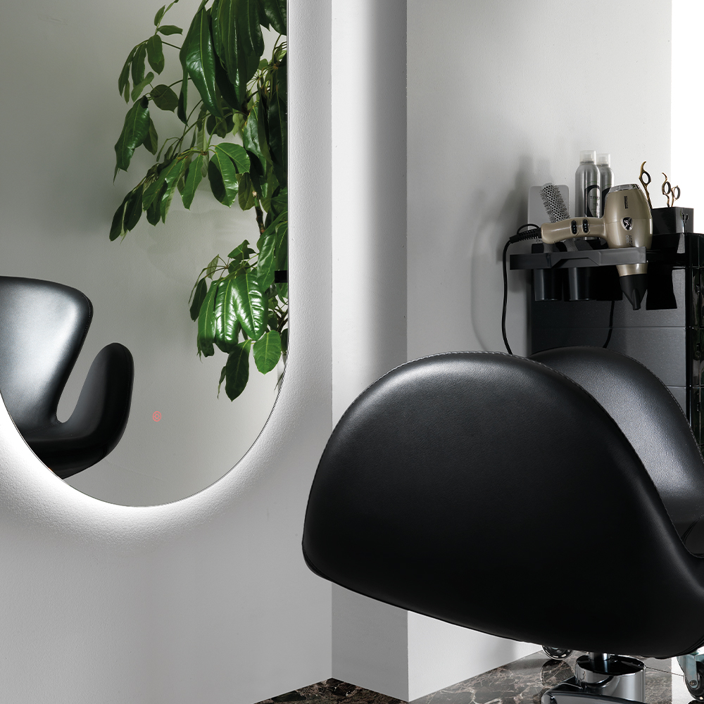 Alba mirror with light