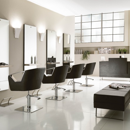 Hair Astra black cutting chair with square base